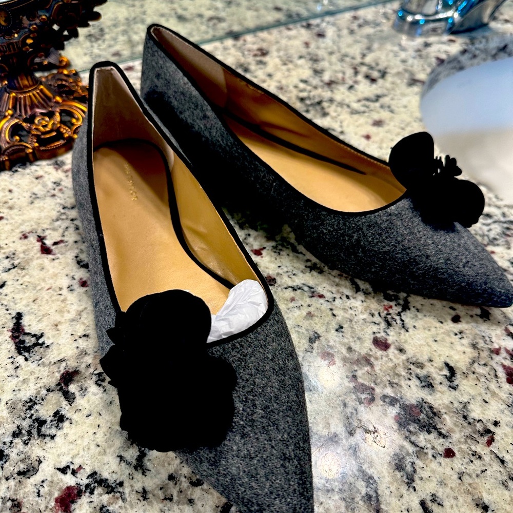 Ann Taylor points in 9M.